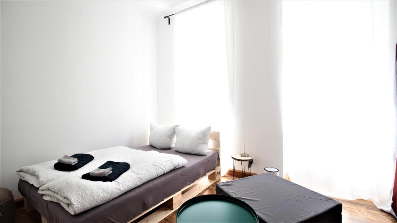 ➤Private Room - Heart Of Downtown With Terrace Wurtzbourg Extérieur photo