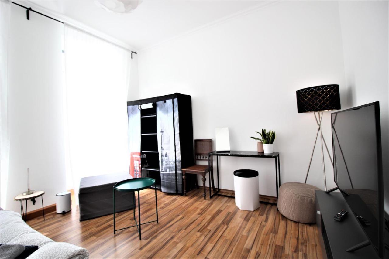 ➤Private Room - Heart Of Downtown With Terrace Wurtzbourg Extérieur photo